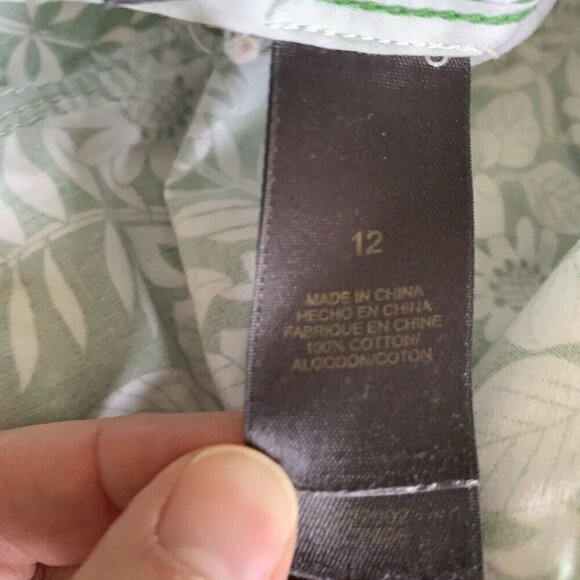 Liz Claiborne Sloane Size 12 Women’s Capri Green Floral Print Cargo Pants - Picture 9 of 10